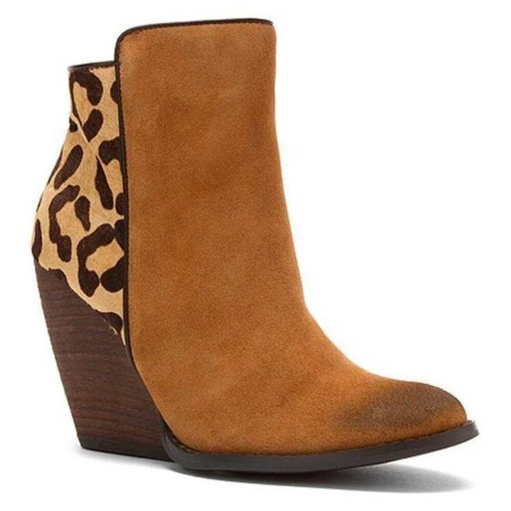 Very Volatile Leopard Calf Hair Leather Ankle Chelsea Booties Size 6.5 NEW